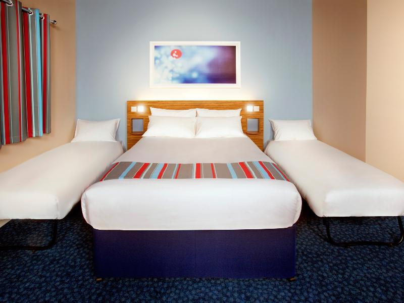 Travelodge Birmingham Central Broadway Plaza Exterior foto